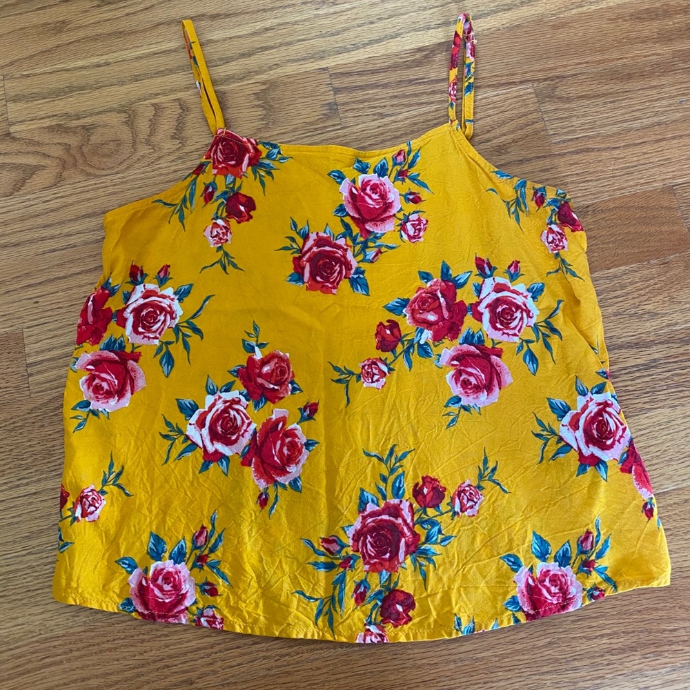 H & M Divided cropped top